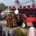 Kemeriahan Pawai Budaya Nusantara SMP Negeri 2 Sidoharjo Meriahkan Karnaval HUT ke-81 Kemerdekaan RI Kecamatan Sidoharjo